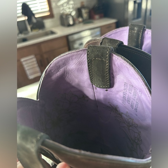 Rock ‘em’ Brown Suede Embroidered Cowboy Boots - Picture 5 of 6